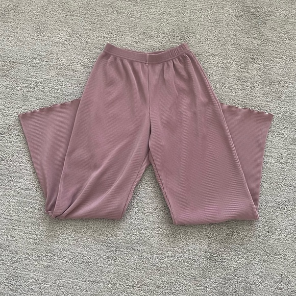 Women’s Pink Dusty Rose Pants Coquette Minimalist Athleisure Baggy Lightweight - Picture 1 of 4